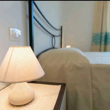 Bed and Breakfast Il Girasole Domus De Maria Zewnętrze zdjęcie