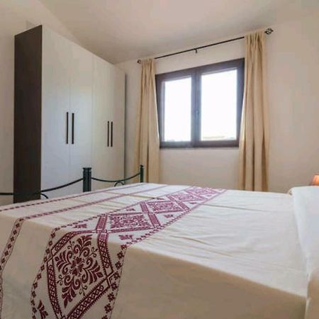 Bed and Breakfast Il Girasole Domus De Maria Zewnętrze zdjęcie