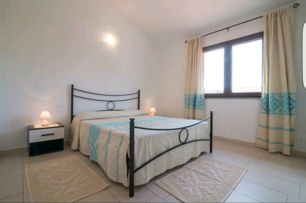 Bed and Breakfast Il Girasole Domus De Maria Zewnętrze zdjęcie